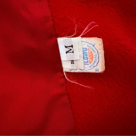 Eddie Bauer Red Duffle Toggle Coat | Heritage | Medium - Picture 8 of 11